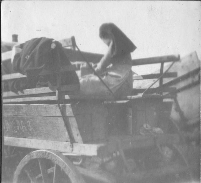 Сестра милосердия, 1914 - 1918. Из серии «Хроники жизни полевого госпиталя».