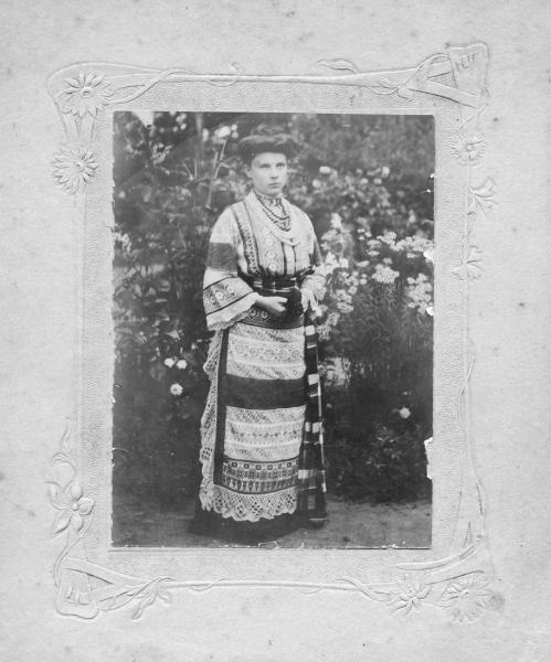 Женский портрет, 1915 - 1919