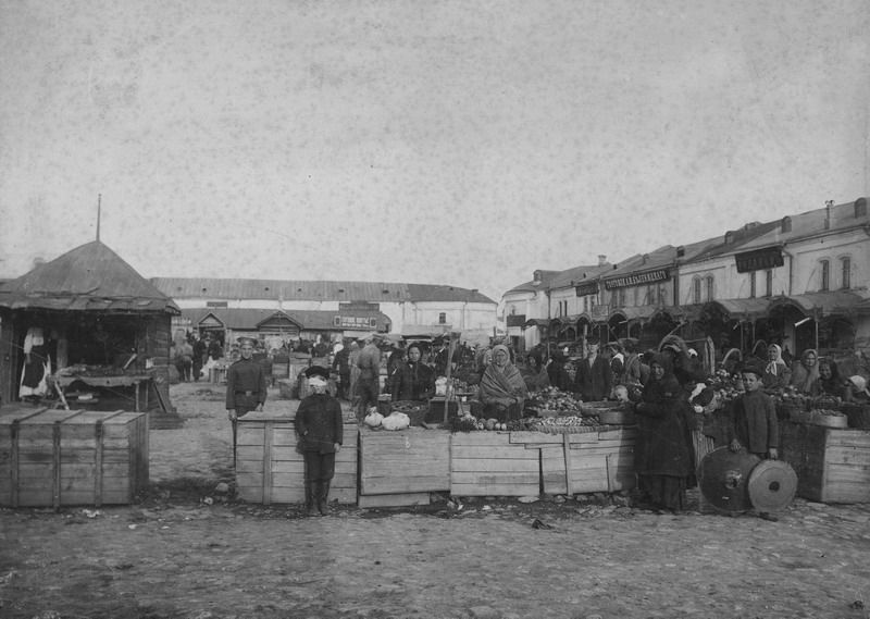 Новый базар в Рязани, 1900-е, г. Рязань. Выставка «Дореволюционная Россия: торговля» с этой фотографией.&nbsp;