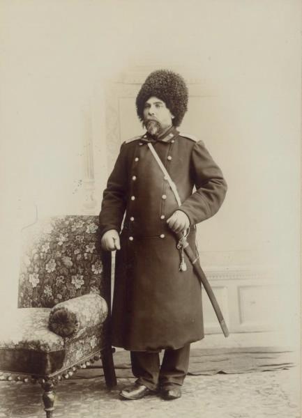 Портрет военослужащего с шашкой, 1901 - 1905