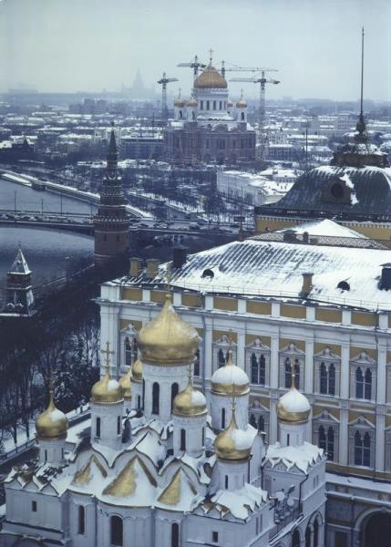 Строительство храма Христа Спасителя, 1996 год, г. Москва. Выставка «Москва эпохи мэра Юрия Лужкова» с этой фотографией.&nbsp;