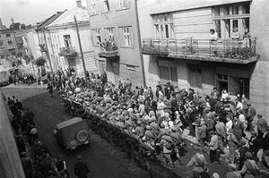 В Толькемите после вхождения советских войск, 26 января 1945, Польская Республика, г. Толькемит. Восточно-Прусская операция. Польский город Толькмицко.Выставка «Восточно-Прусская операция» с этой фотографией.