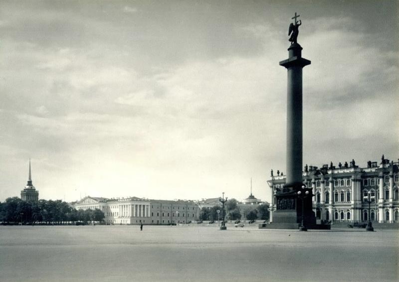 Александровская колонна, 1946 - 1949, г. Ленинград