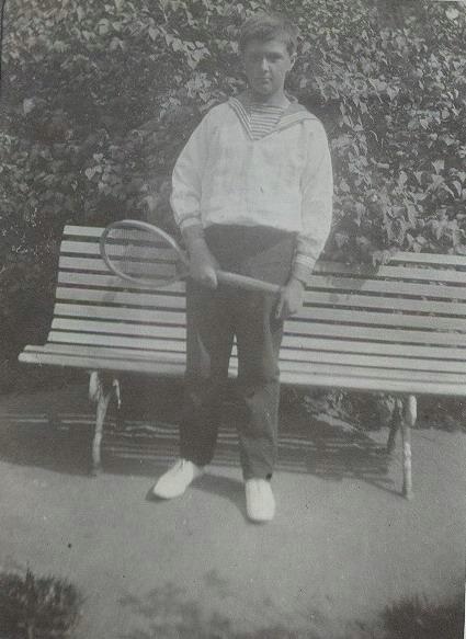 Портрет мальчика с ракеткой, 1900-е