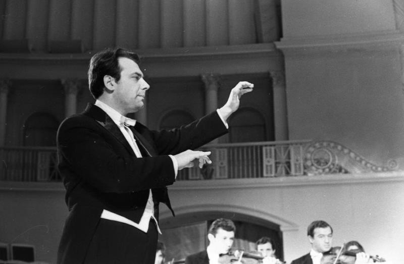 Камерный оркестр под управлением Антона Шароева, 1969 - 1971, г. Москва