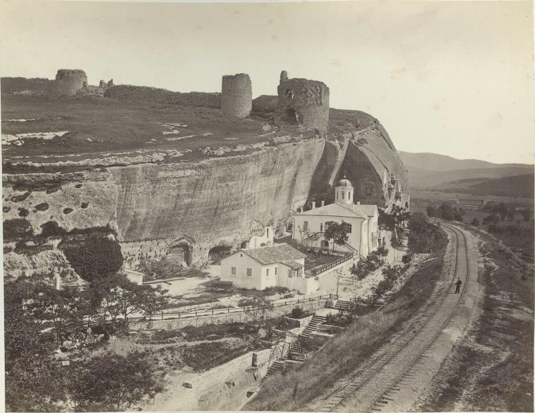 Инкерманский монастырь и крепость Каламита, 1890-е, Таврическая губ., Крым, Инкерман. Выставка «Крым» с этой фотографией.&nbsp;