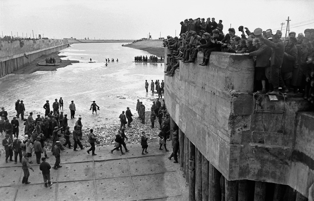 Строительство Волго-Донского канала. Донская вода приближается к первому шлюзу, 31 мая 1952