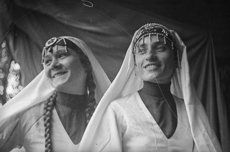 Две женщины в грузинской национальной одежде, 1930-е, Грузинская ССР