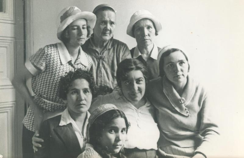 Первый съезд советских писателей. Мариэтта Шагинян и писательницы с периферии, 17 августа 1934 - 1 сентября 1934, г. Москва