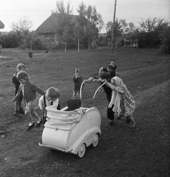 «У них свой транспорт», 1957 год, Тамбовская обл., колхоз «Коминтерн»