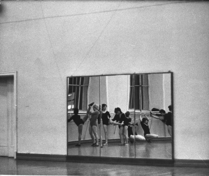 «У станка», 1963 год, г. Москва