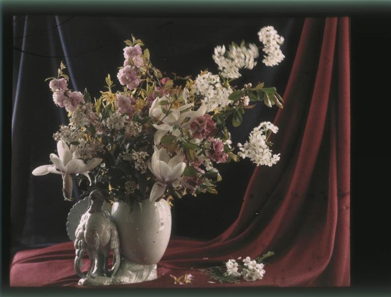 Цветы в вазе, 1910-е