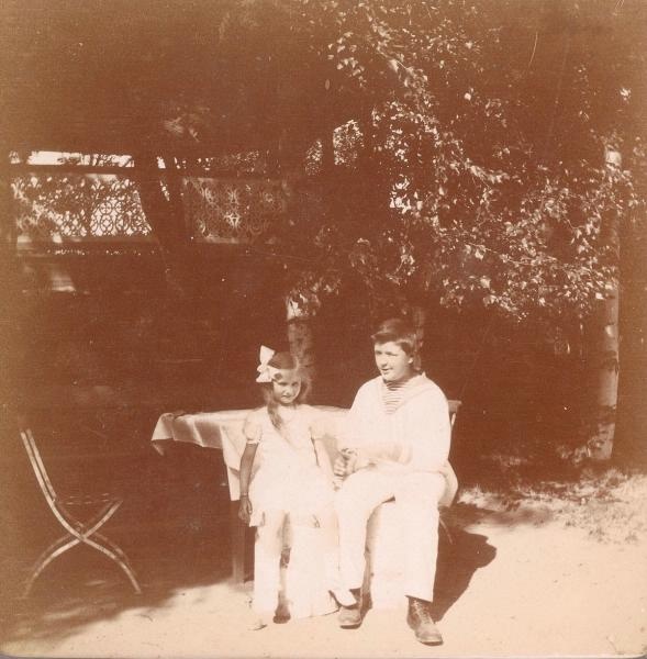 Портрет мальчика и девочки, 1895 - 1905