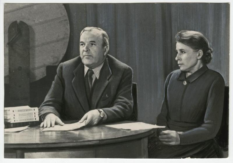 Фрагмент телевизионной передачи: литературовед Корнелий Зелинский и Александа Есенина (сестра поэта), 1965 год
