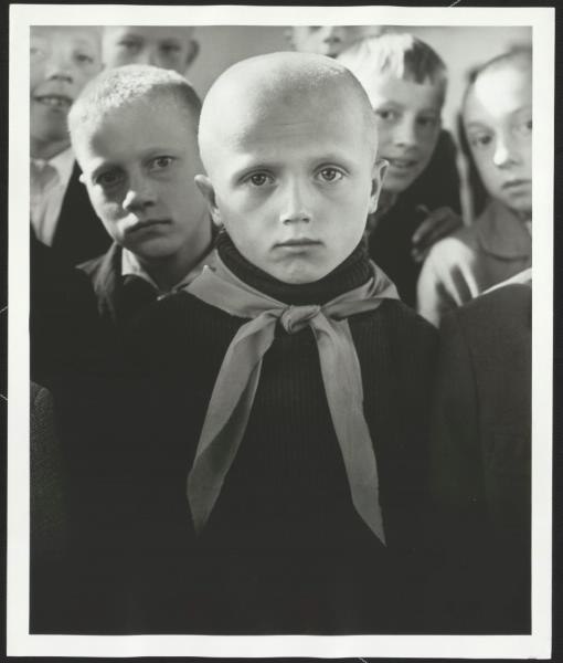 Пионер, 1964 год, Литовская ССР, г. Игналина. Выставки:&nbsp;«Будь готов!»,&nbsp;«Детские глаза поколений»&nbsp;и «Эти глаза напротив»,&nbsp;«Портреты Антанаса Суткуса» с этой фотографией.