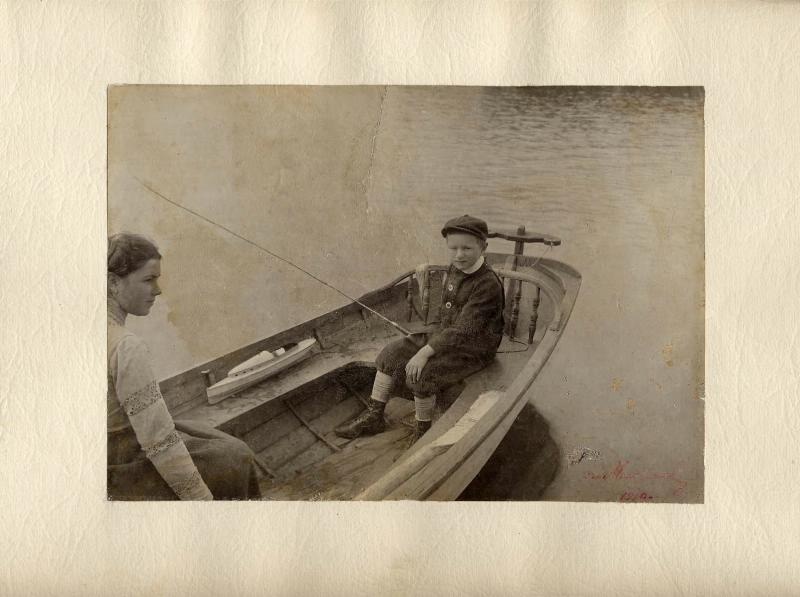 Юный рыбак, 1910 год