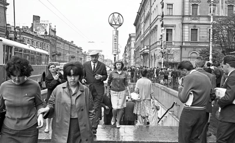 Станция метро невский проспект фото