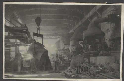 Разлив стали, 1940-е