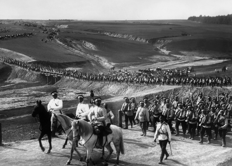 Пехота на марше во время маневров под Курском, 1902 год