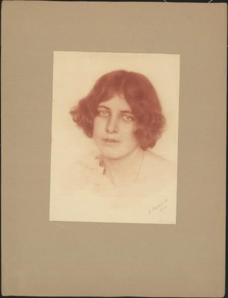 Лазаревич — жена студента, 1914 год