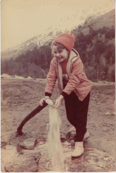 Девочка в горах, 1960-е