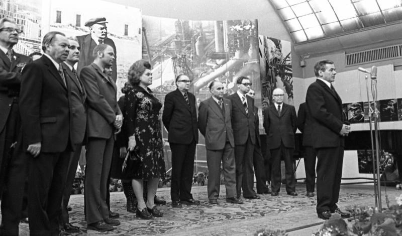 Открытие фотовыставки, посвященной ХХV съезду КПСС, 1976 год, г. Москва