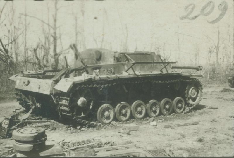 Подбитое немецкое орудие, 1942 - 1945