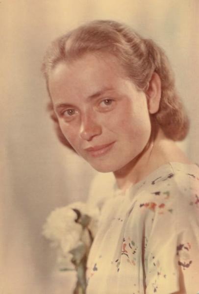Портрет девушки, 1950-е, г. Калинин
