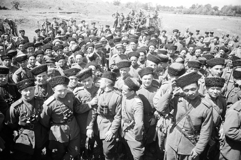 Без названия, 9 сентября 1944 - 28 октября 1944. Восточно-Карпатская операция.Выставка «Казаки» с этой фотографией.