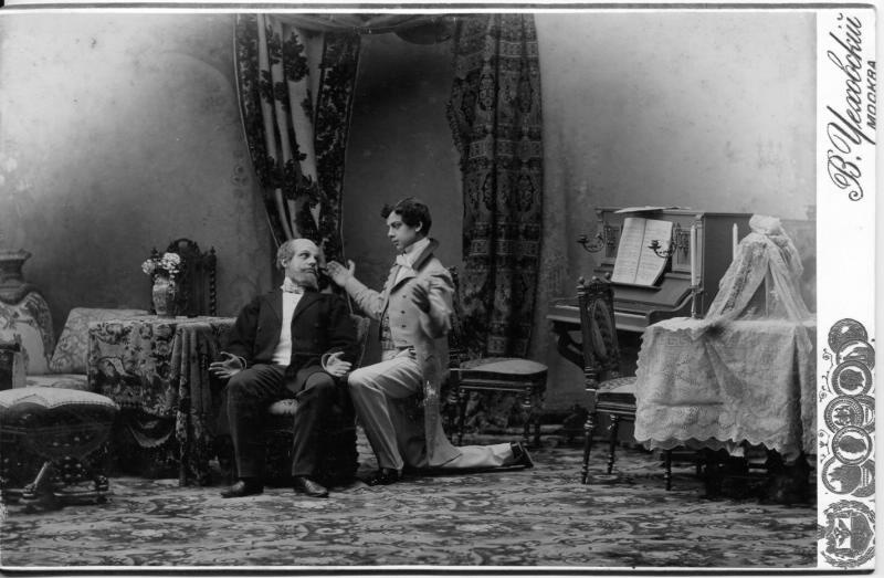 Сцена из водевиля «Беда от нежного сердца», 1901 год, г. Москва. Комедия-водевиль в одном действии по одноименной пьесе графа Владимира Соллогуба, написанной в 1850 году.
