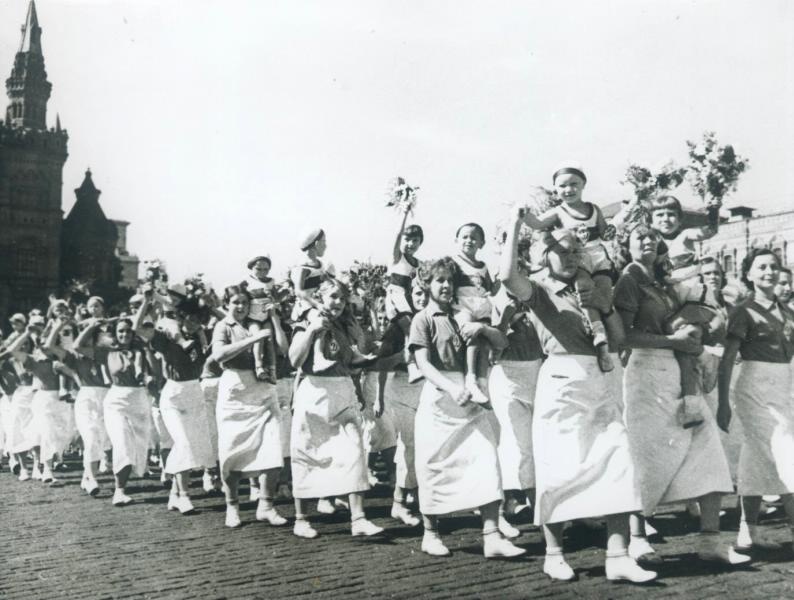 На физкультурном параде, 1936 год, г. Москва. 
