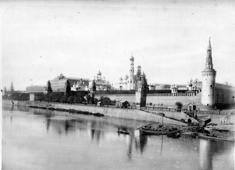Кремль со стороны Москвы-реки, 1880 - 1895, г. Москва