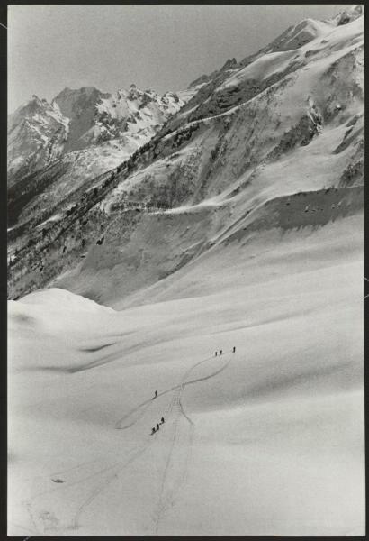 Человек и горы. Люди на снегу, 1938 год, Кавказ