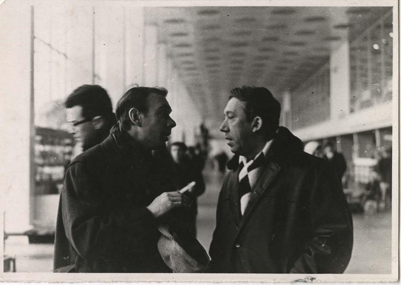 Алексей Баталов и Юрий Никулин, 1960-е. Выставка «Говорить на одном языке» с этой фотографией.