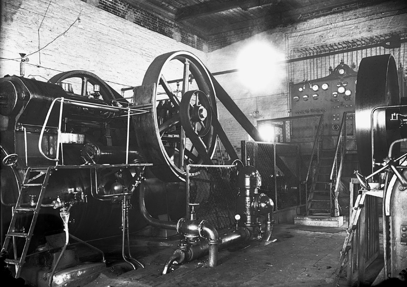 Промкомбинат. Электростанция, 1932 год, г. Галич. Выставка «С мыслью о вечном двигателе» с этой фотографией.