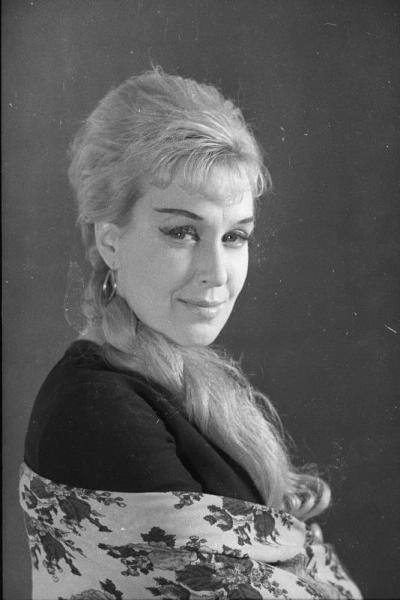 Ирина Муштакова в оперетте «Сто чертей и одна девушка», 1963 год, г. Москва