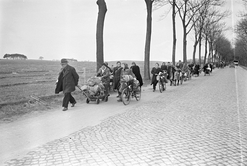 В Германии, 27 апреля 1945 - 8 мая 1945, Германия. Берлинская наступательная операция.