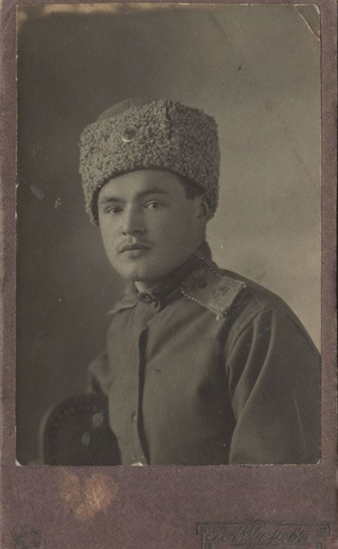 Фотопортрет Володи Спиридонова, бывшего ученика АРУ, члена кружка, 1910-е, г. Москва