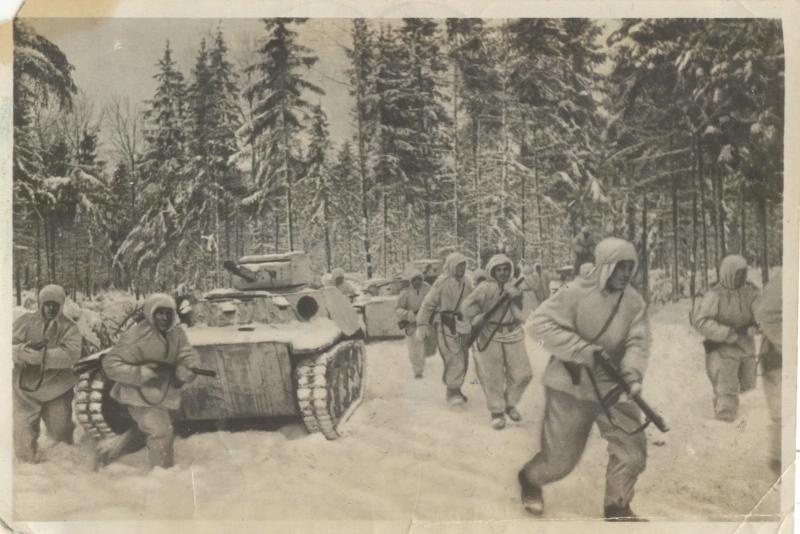 Танковый десант. Из серии «В действующей армии», 1942 год, г. Москва