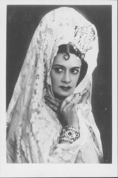 Нина Анисимова в балете Александра Глазунова «Раймонда», 1951 год, г. Ленинград