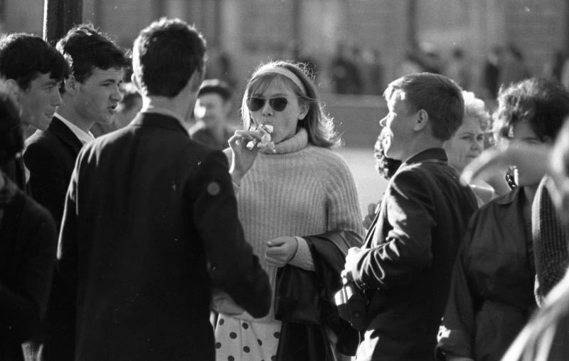 Против чего выступала молодежь в 1960 е. Молодежь в ленинграде.