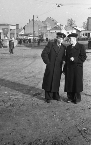 Беседующие мужчины, 1950-е, г. Калининград