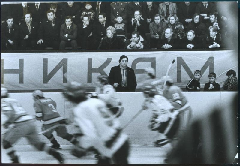 Хоккей, 1976 год, Горьковская обл., г. Горький. Горьковская область с 1990 года – Нижегородская, а город Горький – Нижний Новгород.