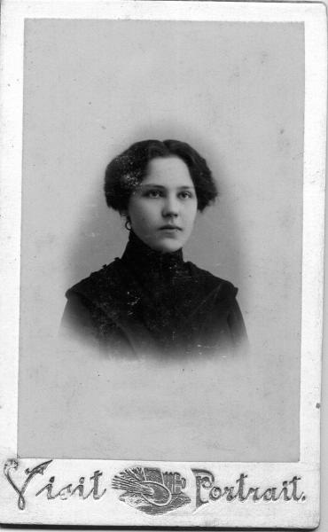 Портрет молодой женщины, 1900-е
