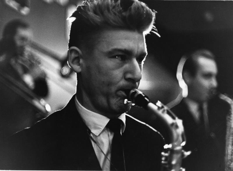 Музыкант, 1965 - 1969, г. Норильск. Выставки&nbsp;«"То, что мы играем, и есть сама жизнь". – Луи Армстронг»&nbsp;и  «Молодежь 1960-х» с этой фотографией.