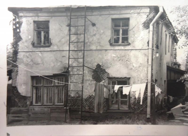 Фасад старого дома, 1930-е