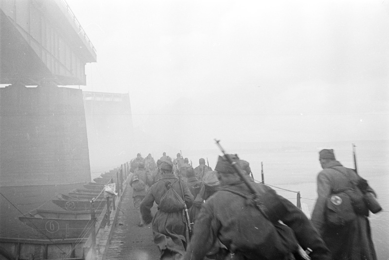 Войска на подходе к Толькемиту, 13 января 1945 - 25 апреля 1945, Восточная Пруссия. Восточно-Прусская операция. Территория современной Польши.Выставка «Восточно-Прусская операция» с этой фотографией.