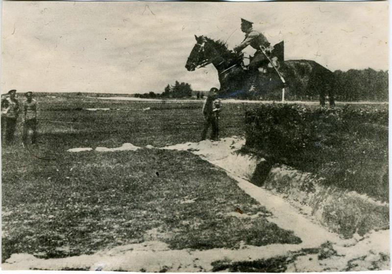 «Фарандоля» на двойном херделе (корзинке), 1914 год