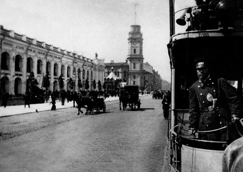 Невский проспект, снятый из вагона конки, 1899 год, г. Санкт-Петербург