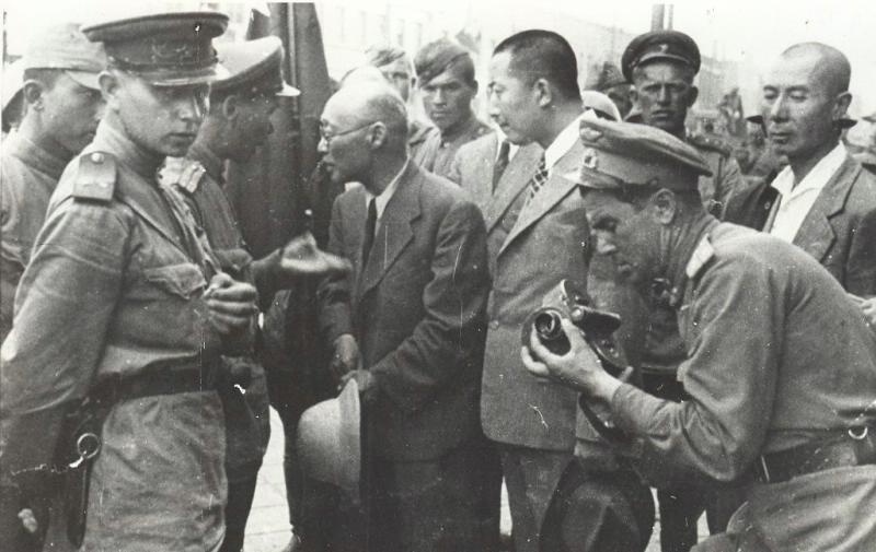 Господин Микадо и советские солдаты, 1945 год